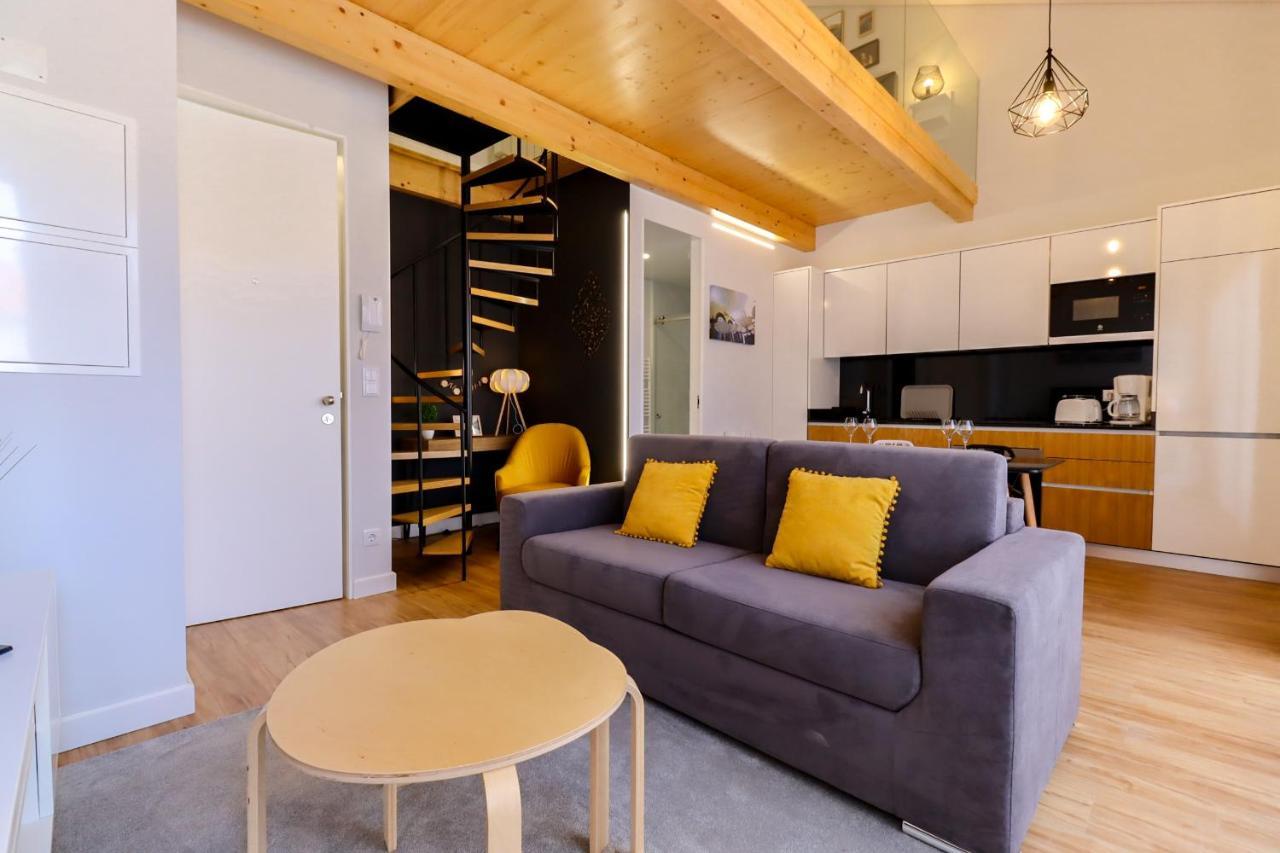 Coutinho Apartment - Modern Ap In The City Centre With Balcony เวียนา โด กัสเตโล ภายนอก รูปภาพ