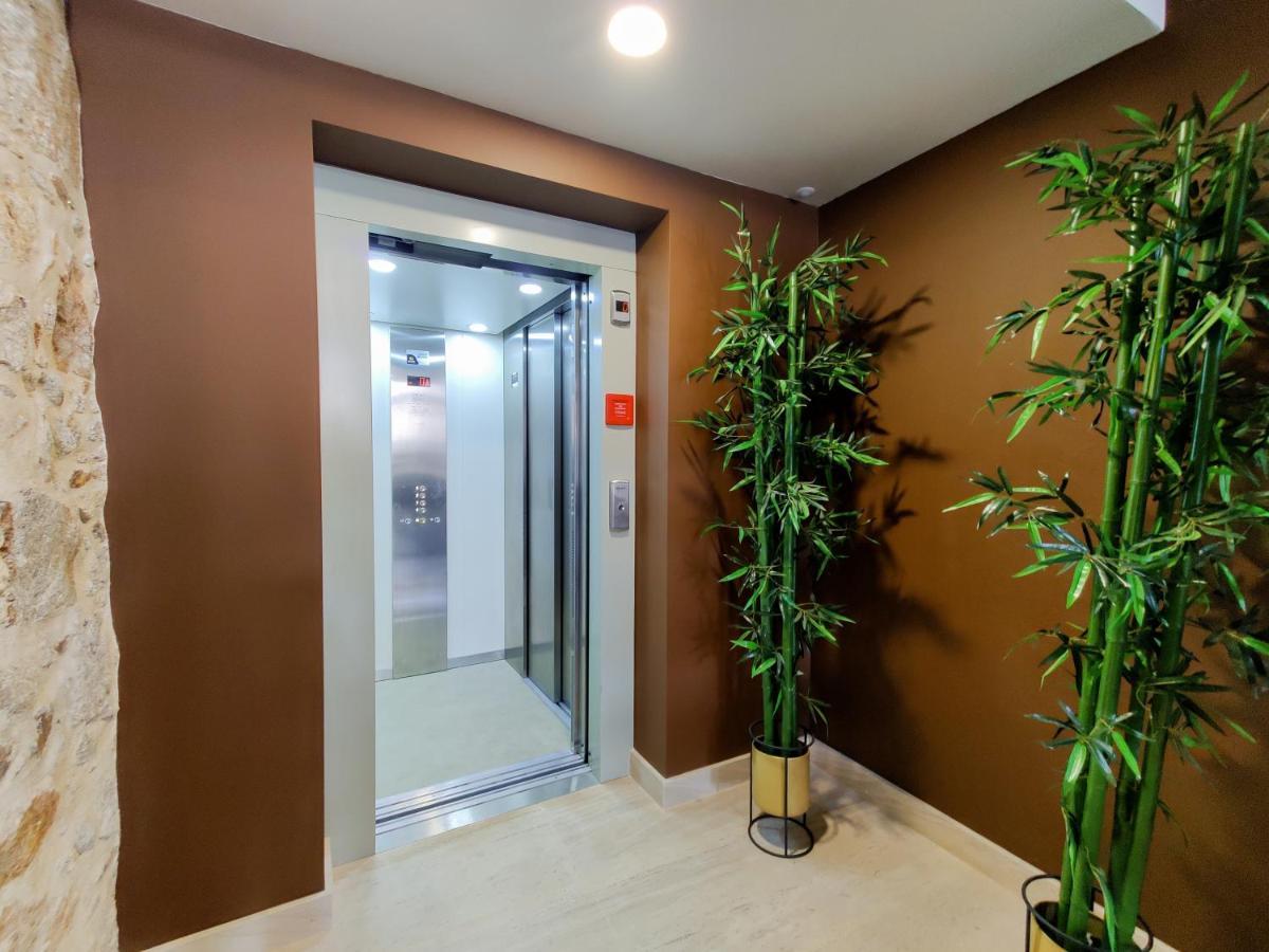 Coutinho Apartment - Modern Ap In The City Centre With Balcony เวียนา โด กัสเตโล ภายนอก รูปภาพ