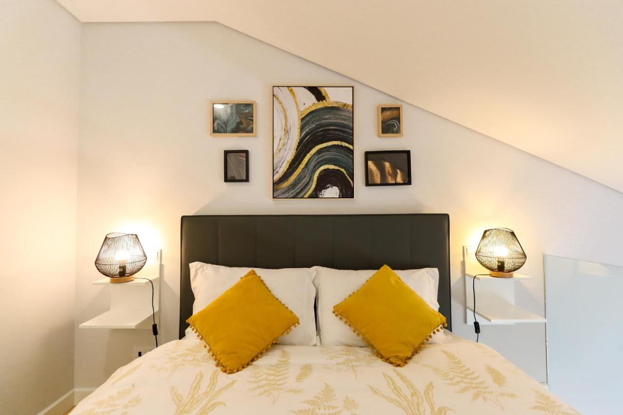 Coutinho Apartment - Modern Ap In The City Centre With Balcony เวียนา โด กัสเตโล ภายนอก รูปภาพ