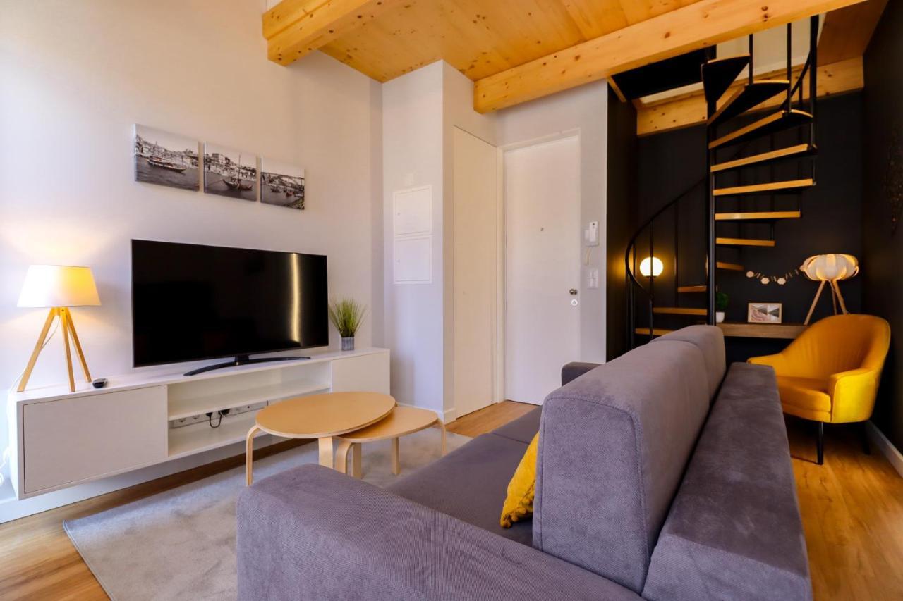 Coutinho Apartment - Modern Ap In The City Centre With Balcony เวียนา โด กัสเตโล ภายนอก รูปภาพ