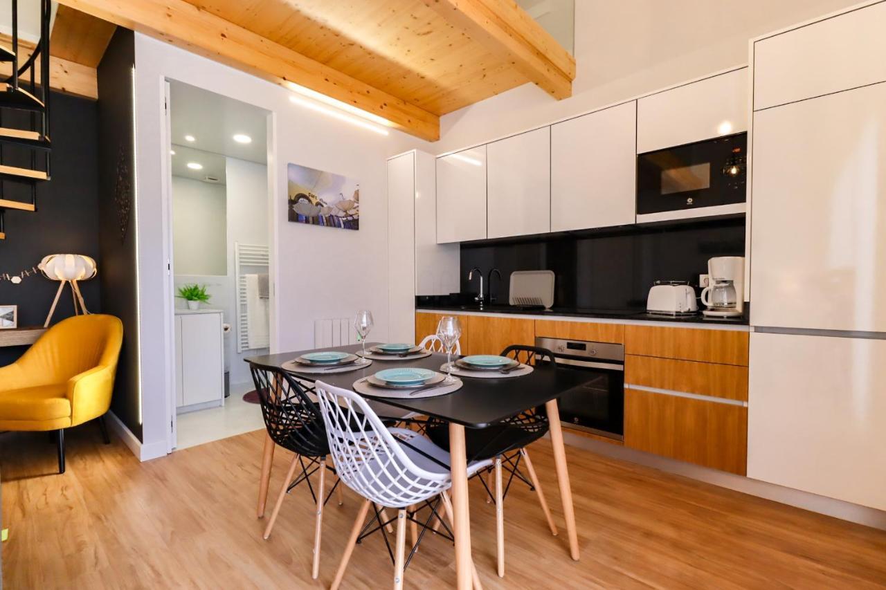 Coutinho Apartment - Modern Ap In The City Centre With Balcony เวียนา โด กัสเตโล ภายนอก รูปภาพ